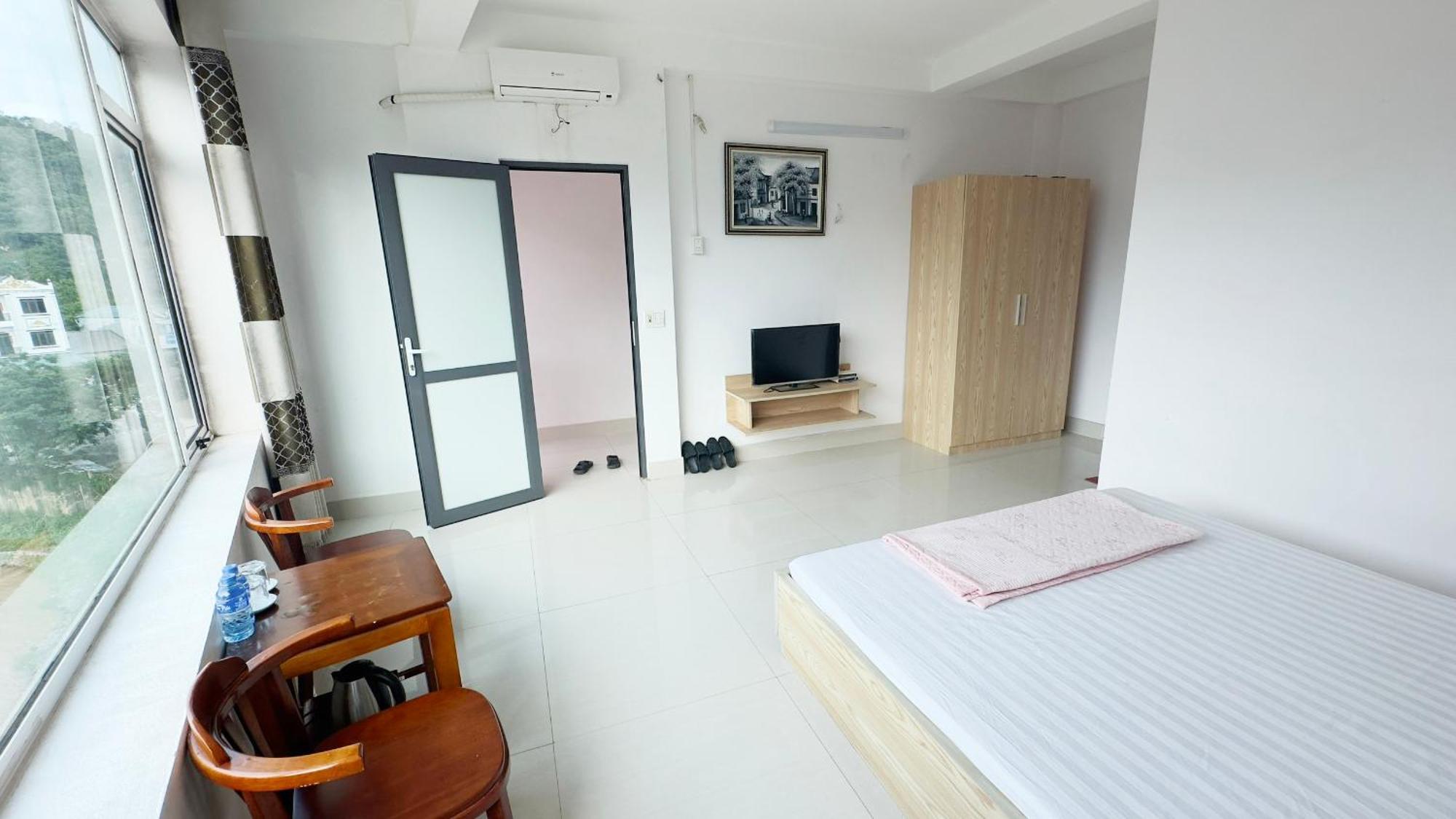 Quy Anh Hotel Bao Lac Town Kültér fotó