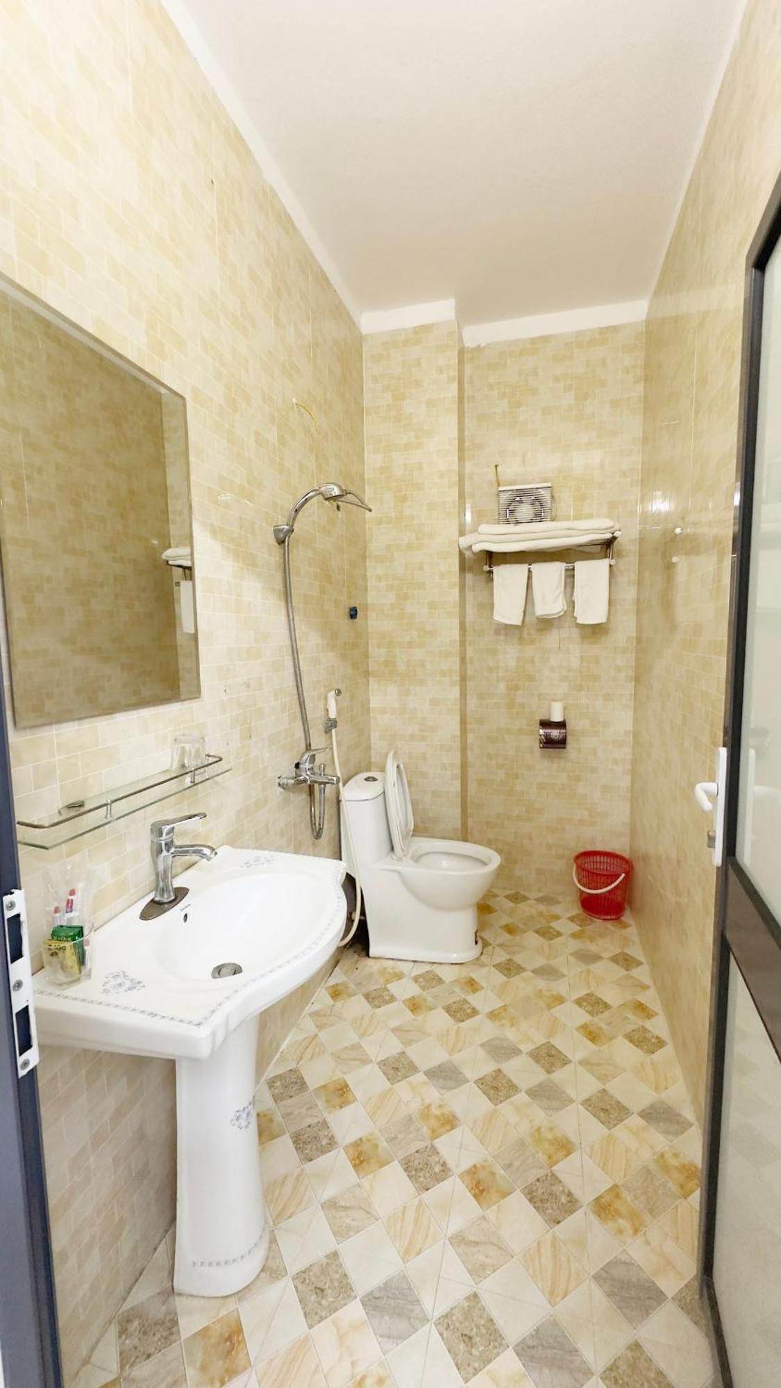 Quy Anh Hotel Bao Lac Town Kültér fotó